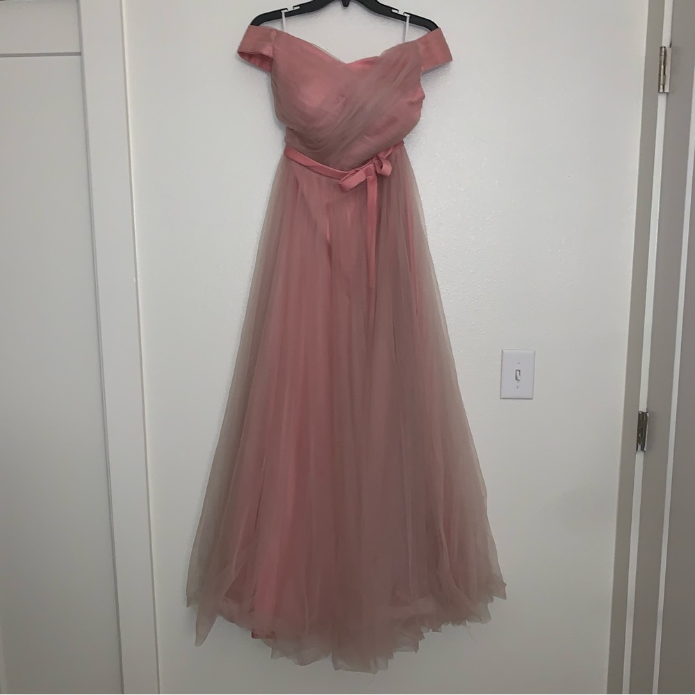 💕 SALE 💕 Elegant Pink Off-Shoulder Evening Gown